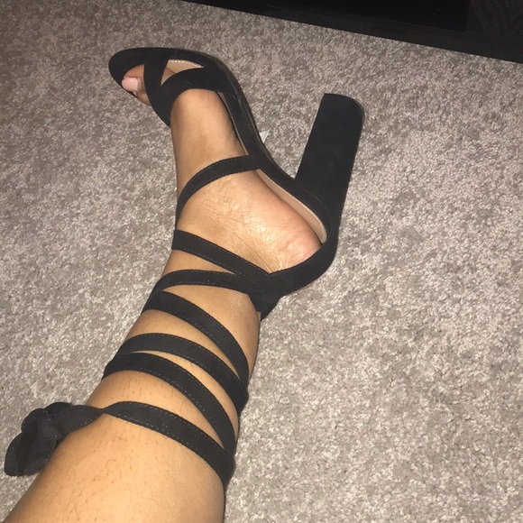 Black Mossimo heels size 7.5 - Picture 2 of 6